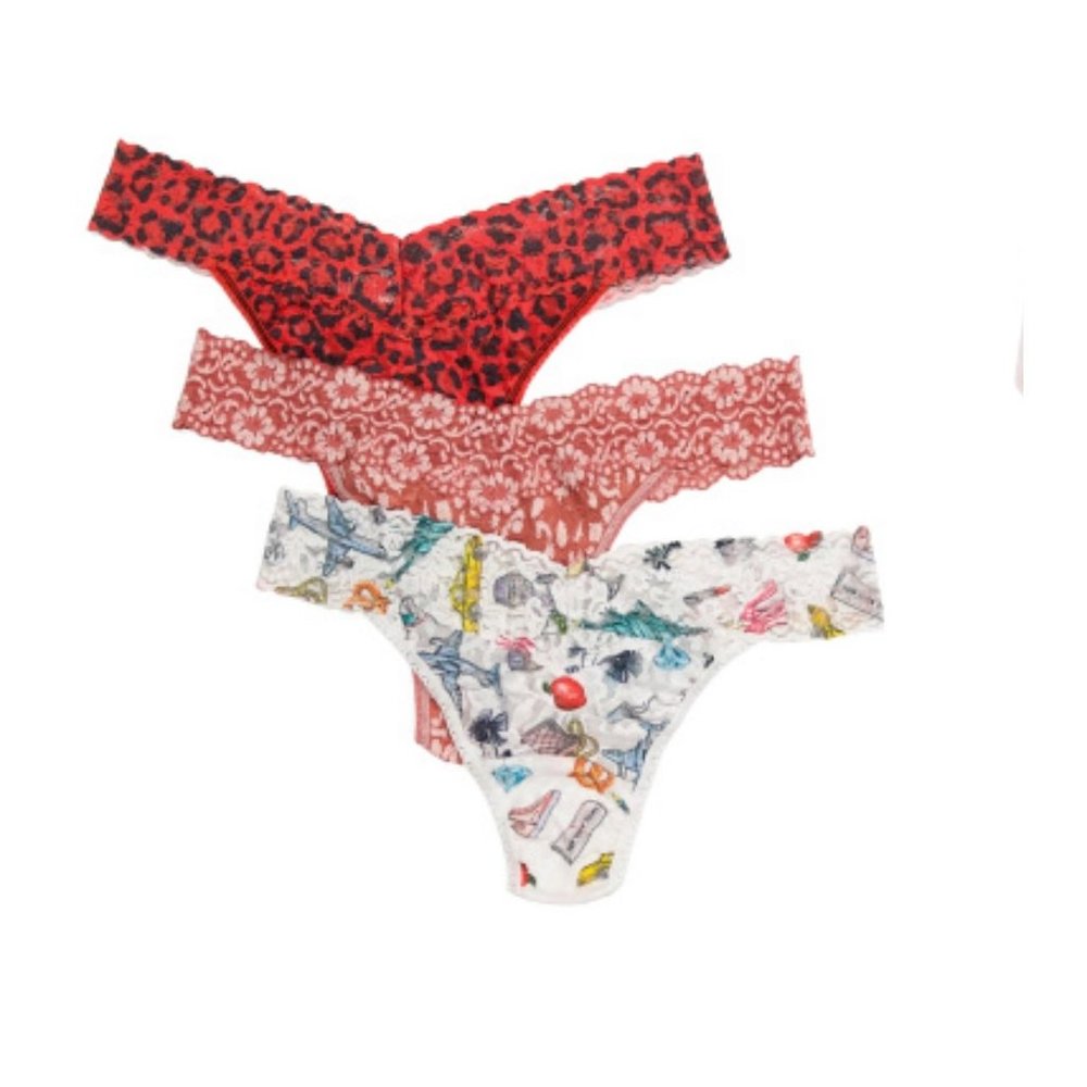 SOLD-New Hanky Panky Original Rise Lace Thongs One size
